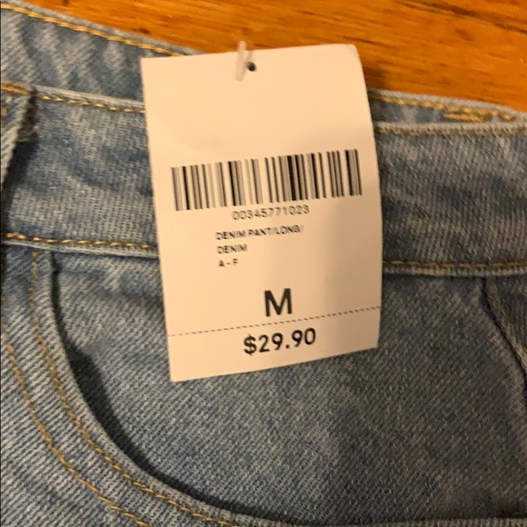 Jeans - Picture 3 of 6